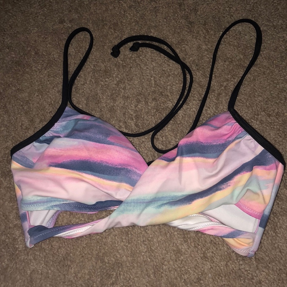 💕PINK multicolor swimsuit top💕